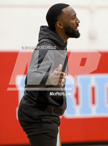 Thumbnail 3 in Skyline vs South Mountain (PUHSD Coyote Classic Tournament) photogallery.