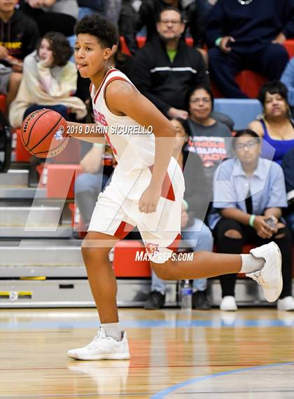 Thumbnail 3 in Skyline vs South Mountain (PUHSD Coyote Classic Tournament) photogallery.