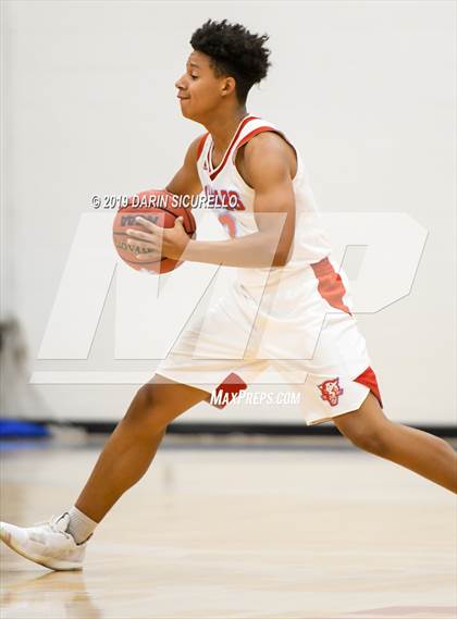 Thumbnail 1 in Skyline vs South Mountain (PUHSD Coyote Classic Tournament) photogallery.