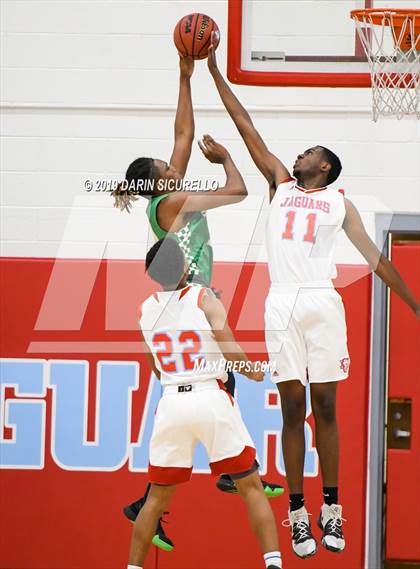 Thumbnail 1 in Skyline vs South Mountain (PUHSD Coyote Classic Tournament) photogallery.
