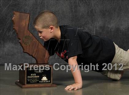 Thumbnail 3 in Village Christian (CIF State D5 Award Photos) photogallery.
