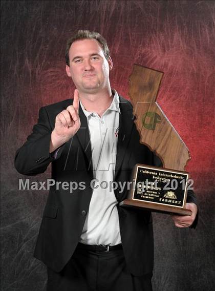 Thumbnail 2 in Village Christian (CIF State D5 Award Photos) photogallery.