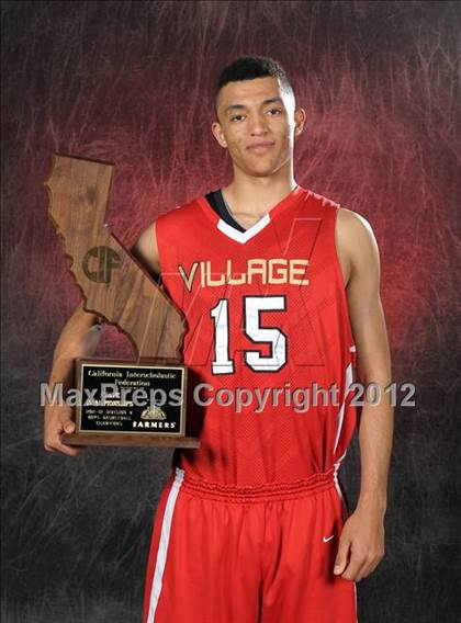 Thumbnail 2 in Village Christian (CIF State D5 Award Photos) photogallery.