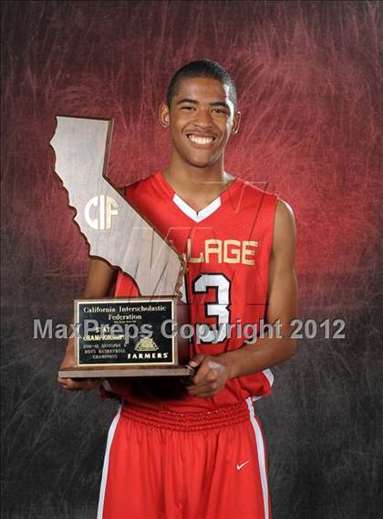 Thumbnail 1 in Village Christian (CIF State D5 Award Photos) photogallery.
