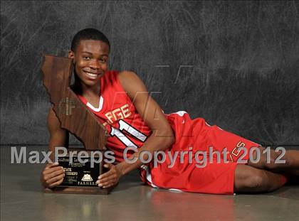 Thumbnail 3 in Village Christian (CIF State D5 Award Photos) photogallery.