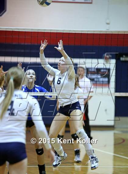 Thumbnail 2 in Utica Eisenhower @ Stevenson photogallery.