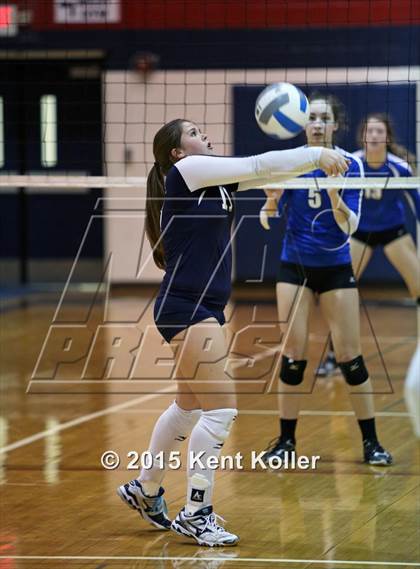 Thumbnail 3 in Utica Eisenhower @ Stevenson photogallery.