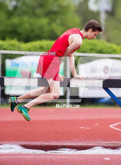 Thumbnail 2 in Kingston Tiger Relays (Boys Varsity Steeplechase) photogallery.