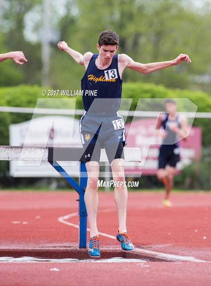 Thumbnail 3 in Kingston Tiger Relays (Boys Varsity Steeplechase) photogallery.