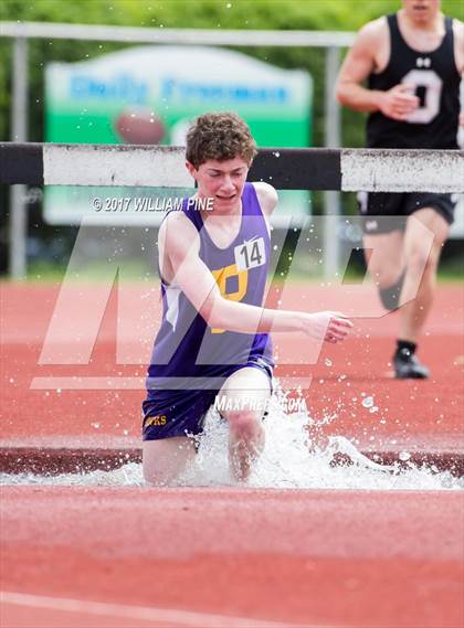 Thumbnail 3 in Kingston Tiger Relays (Boys Varsity Steeplechase) photogallery.