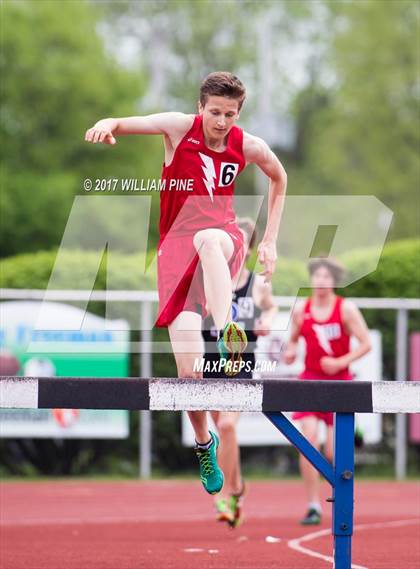 Thumbnail 2 in Kingston Tiger Relays (Boys Varsity Steeplechase) photogallery.