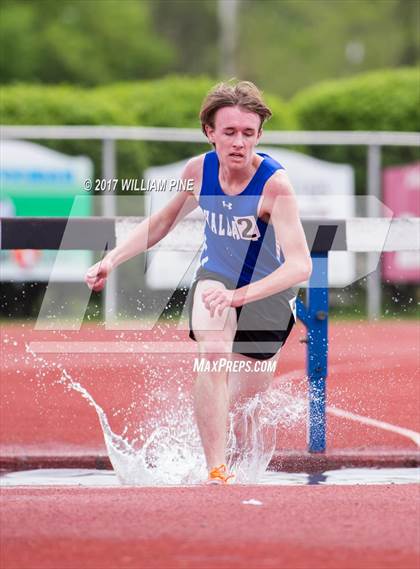 Thumbnail 1 in Kingston Tiger Relays (Boys Varsity Steeplechase) photogallery.
