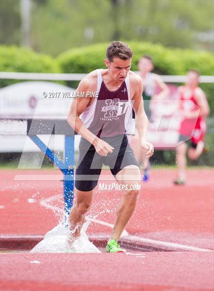 Thumbnail 3 in Kingston Tiger Relays (Boys Varsity Steeplechase) photogallery.