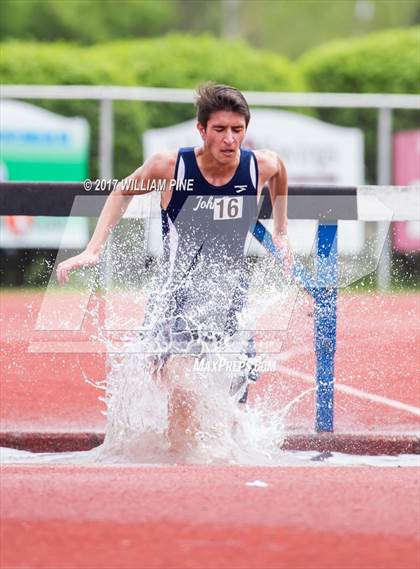 Thumbnail 1 in Kingston Tiger Relays (Boys Varsity Steeplechase) photogallery.
