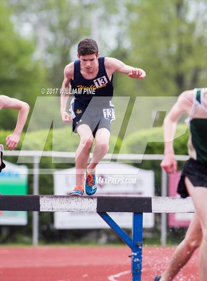 Thumbnail 2 in Kingston Tiger Relays (Boys Varsity Steeplechase) photogallery.