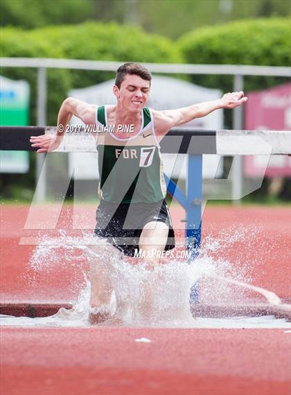 Thumbnail 3 in Kingston Tiger Relays (Boys Varsity Steeplechase) photogallery.