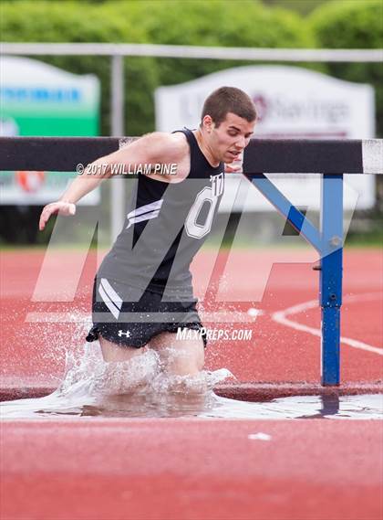 Thumbnail 3 in Kingston Tiger Relays (Boys Varsity Steeplechase) photogallery.