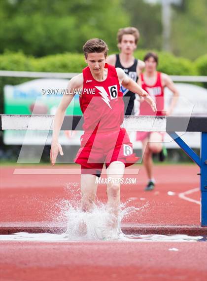 Thumbnail 3 in Kingston Tiger Relays (Boys Varsity Steeplechase) photogallery.