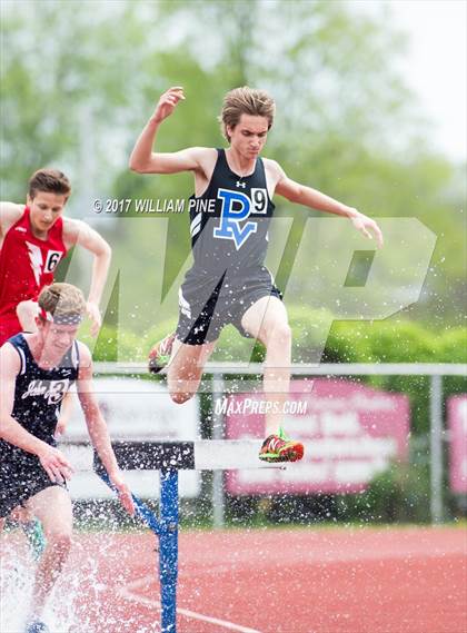 Thumbnail 3 in Kingston Tiger Relays (Boys Varsity Steeplechase) photogallery.