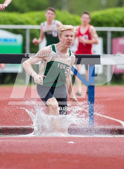 Thumbnail 2 in Kingston Tiger Relays (Boys Varsity Steeplechase) photogallery.