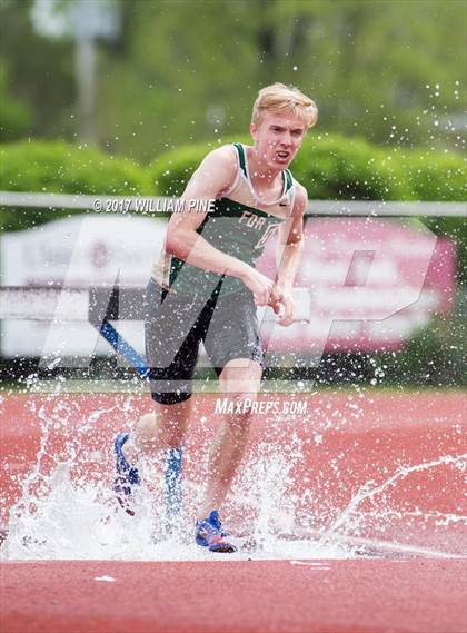 Thumbnail 3 in Kingston Tiger Relays (Boys Varsity Steeplechase) photogallery.