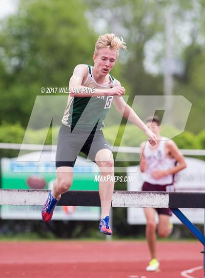 Thumbnail 3 in Kingston Tiger Relays (Boys Varsity Steeplechase) photogallery.