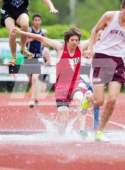 Thumbnail 3 in Kingston Tiger Relays (Boys Varsity Steeplechase) photogallery.
