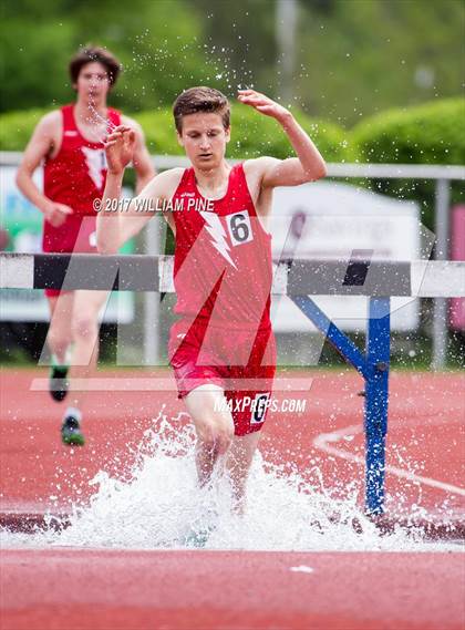 Thumbnail 2 in Kingston Tiger Relays (Boys Varsity Steeplechase) photogallery.