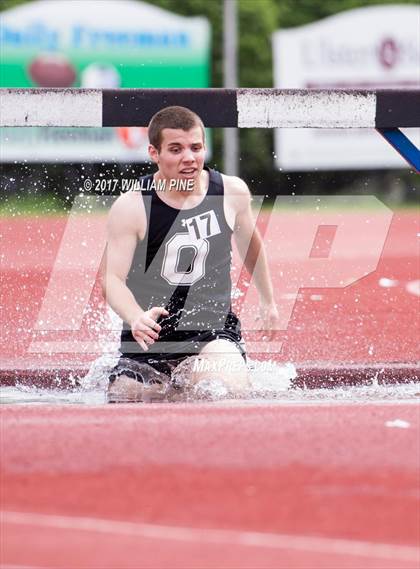Thumbnail 1 in Kingston Tiger Relays (Boys Varsity Steeplechase) photogallery.
