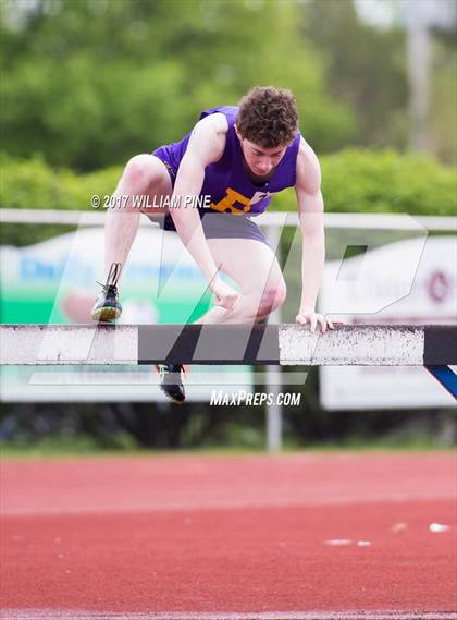 Thumbnail 1 in Kingston Tiger Relays (Boys Varsity Steeplechase) photogallery.