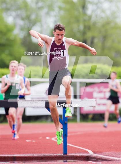 Thumbnail 2 in Kingston Tiger Relays (Boys Varsity Steeplechase) photogallery.
