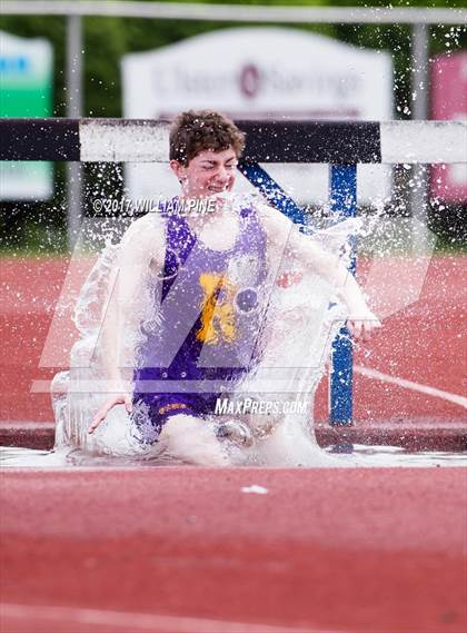Thumbnail 3 in Kingston Tiger Relays (Boys Varsity Steeplechase) photogallery.