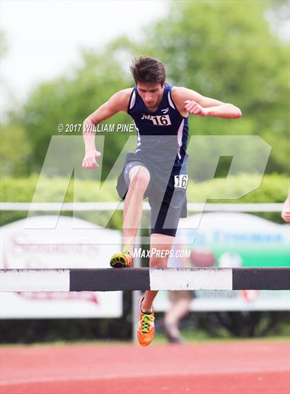 Thumbnail 3 in Kingston Tiger Relays (Boys Varsity Steeplechase) photogallery.