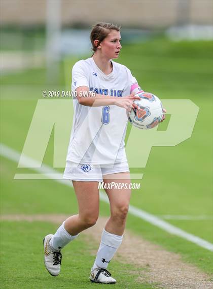 Thumbnail 1 in Lone Jack vs. Duchesne (MSHSAA Class 1 Semifinal) photogallery.