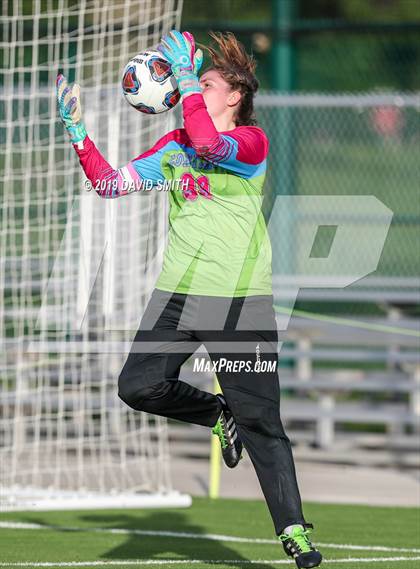 Thumbnail 3 in Lone Jack vs. Duchesne (MSHSAA Class 1 Semifinal) photogallery.