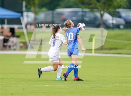 Thumbnail 2 in Lone Jack vs. Duchesne (MSHSAA Class 1 Semifinal) photogallery.