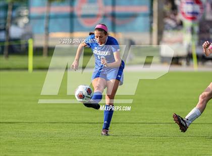 Thumbnail 2 in Lone Jack vs. Duchesne (MSHSAA Class 1 Semifinal) photogallery.