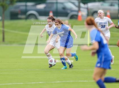 Thumbnail 1 in Lone Jack vs. Duchesne (MSHSAA Class 1 Semifinal) photogallery.