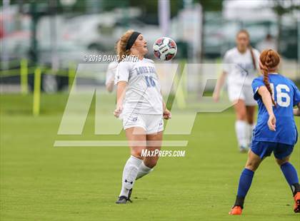 Thumbnail 1 in Lone Jack vs. Duchesne (MSHSAA Class 1 Semifinal) photogallery.