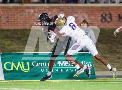 Thumbnail 3 in Christian Brothers vs. Lee's Summit North (MSHSAA Class 6 Championship) photogallery.