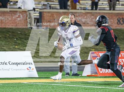 Thumbnail 1 in Christian Brothers vs. Lee's Summit North (MSHSAA Class 6 Championship) photogallery.