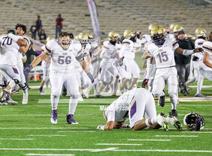 Thumbnail 1 in Christian Brothers vs. Lee's Summit North (MSHSAA Class 6 Championship) photogallery.