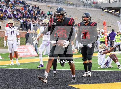 Thumbnail 1 in Christian Brothers vs. Lee's Summit North (MSHSAA Class 6 Championship) photogallery.