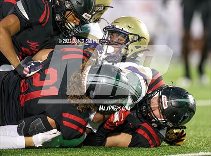 Thumbnail 1 in Christian Brothers vs. Lee's Summit North (MSHSAA Class 6 Championship) photogallery.