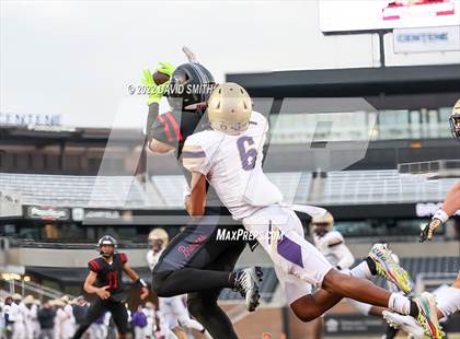 Thumbnail 3 in Christian Brothers vs. Lee's Summit North (MSHSAA Class 6 Championship) photogallery.