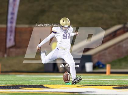 Thumbnail 1 in Christian Brothers vs. Lee's Summit North (MSHSAA Class 6 Championship) photogallery.