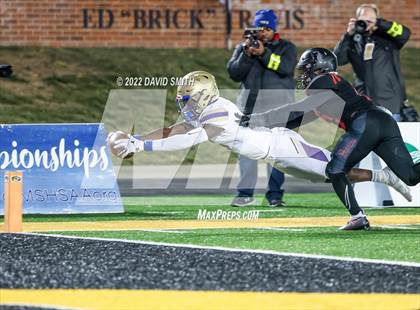 Thumbnail 3 in Christian Brothers vs. Lee's Summit North (MSHSAA Class 6 Championship) photogallery.