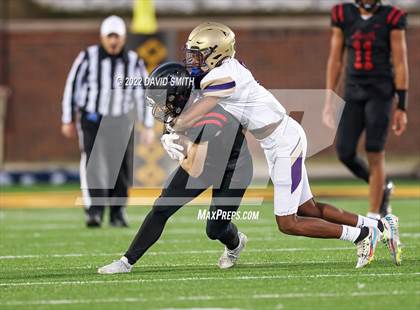 Thumbnail 3 in Christian Brothers vs. Lee's Summit North (MSHSAA Class 6 Championship) photogallery.
