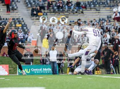 Thumbnail 1 in Christian Brothers vs. Lee's Summit North (MSHSAA Class 6 Championship) photogallery.