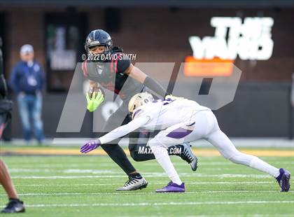 Thumbnail 2 in Christian Brothers vs. Lee's Summit North (MSHSAA Class 6 Championship) photogallery.